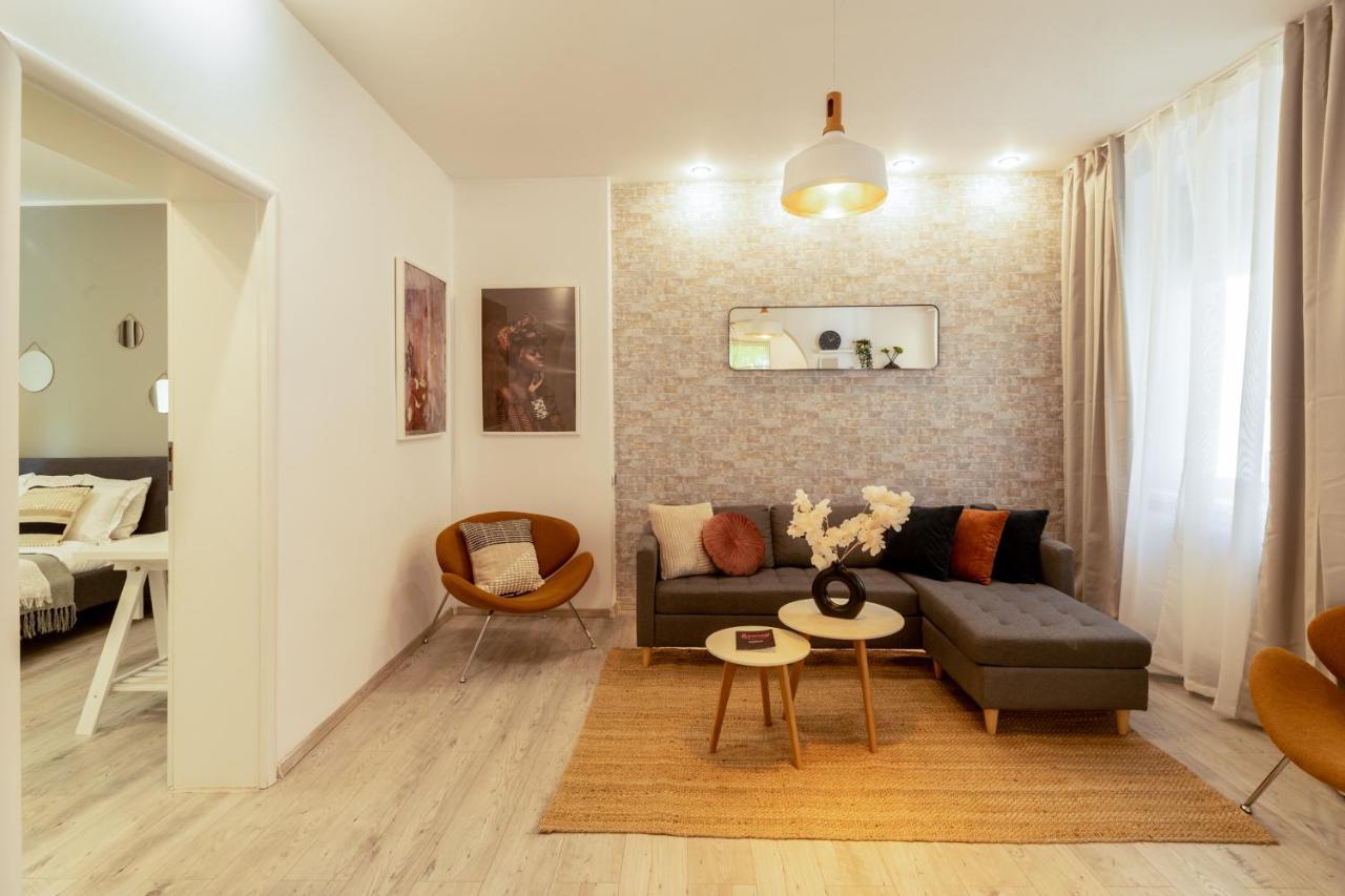 Ideal Stay: Spacious 2Br Apt Near Calea Victoriei Bucarest Exterior foto