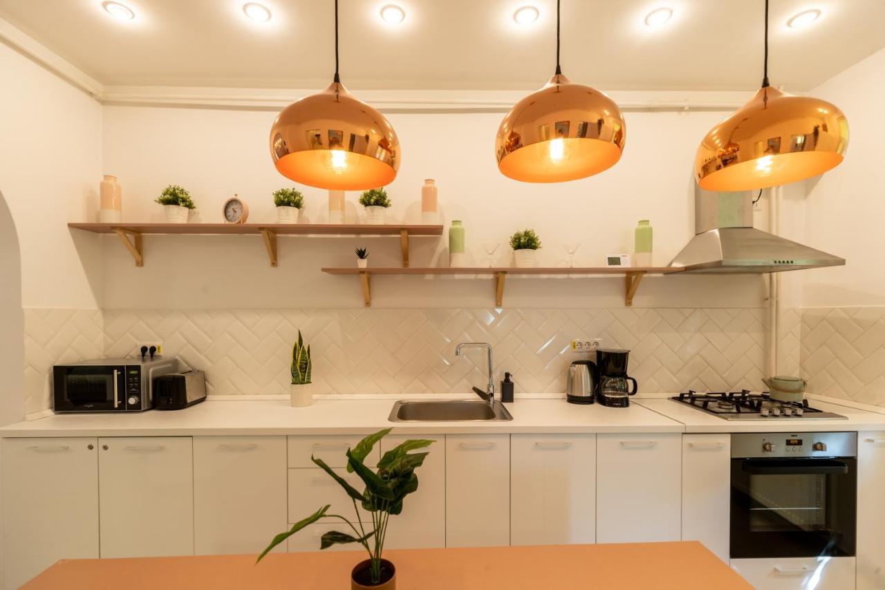 Ideal Stay: Spacious 2Br Apt Near Calea Victoriei Bucarest Exterior foto