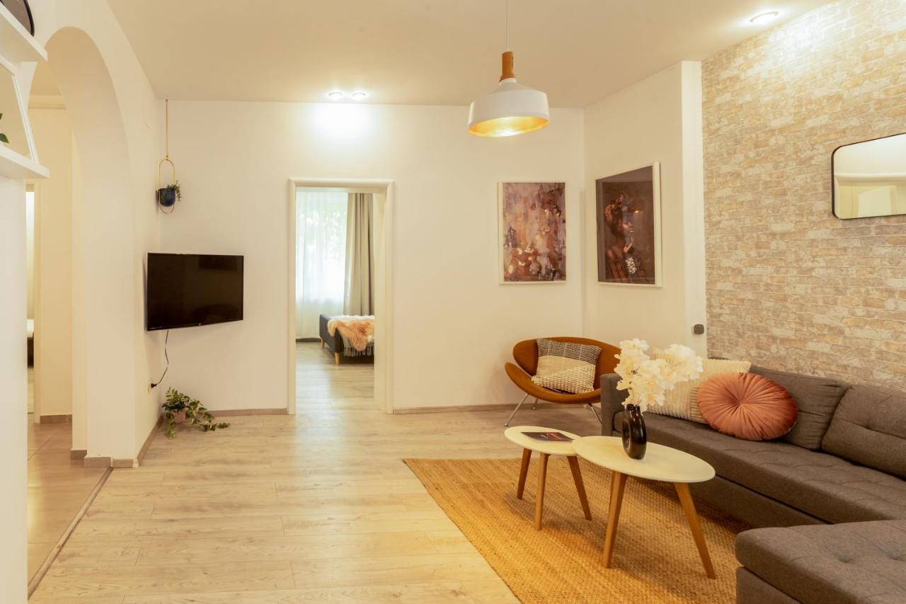 Ideal Stay: Spacious 2Br Apt Near Calea Victoriei Bucarest Exterior foto