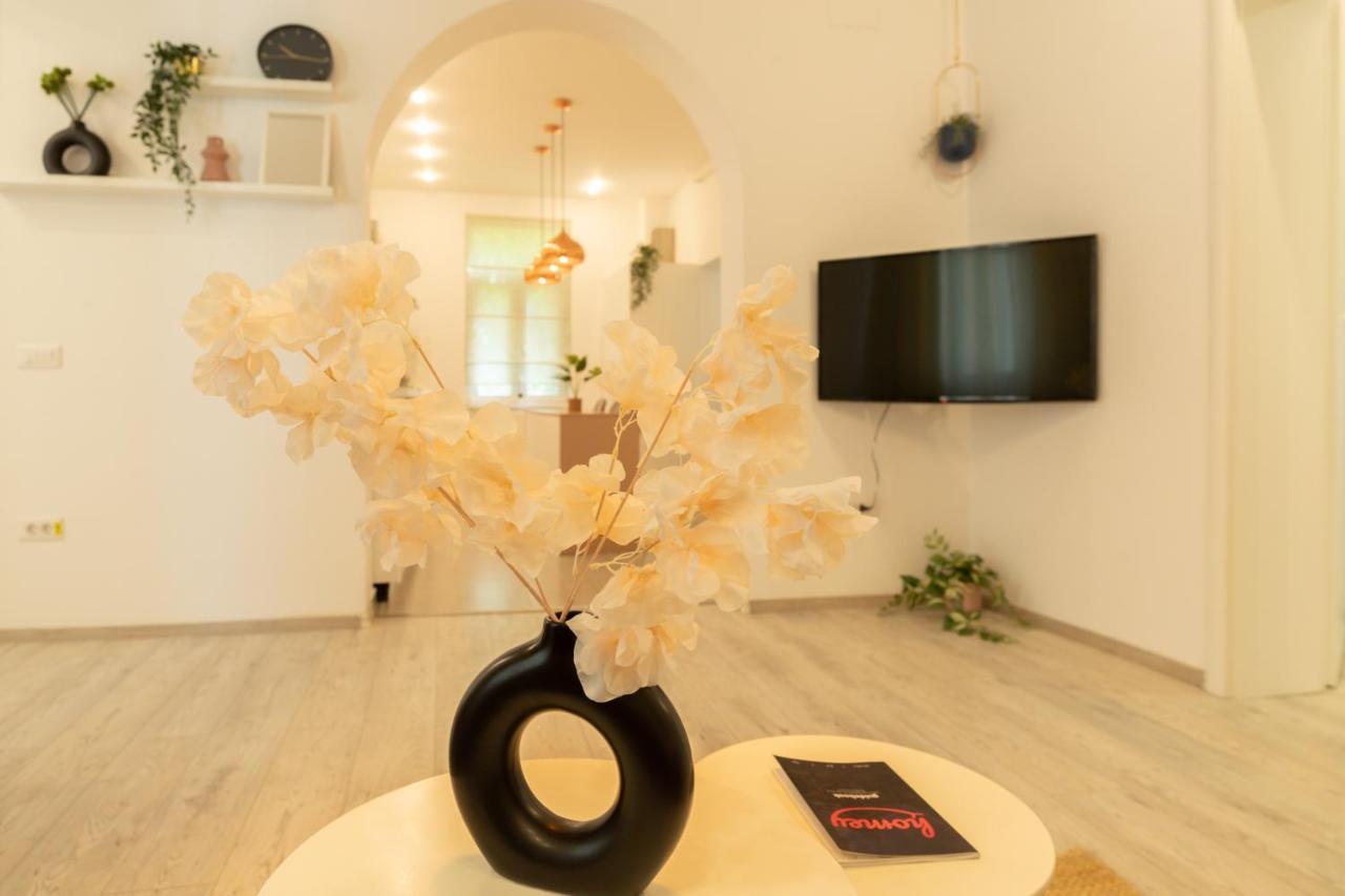 Ideal Stay: Spacious 2Br Apt Near Calea Victoriei Bucarest Exterior foto