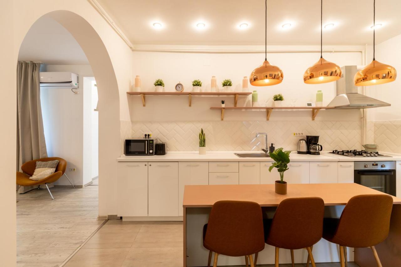 Ideal Stay: Spacious 2Br Apt Near Calea Victoriei Bucarest Exterior foto