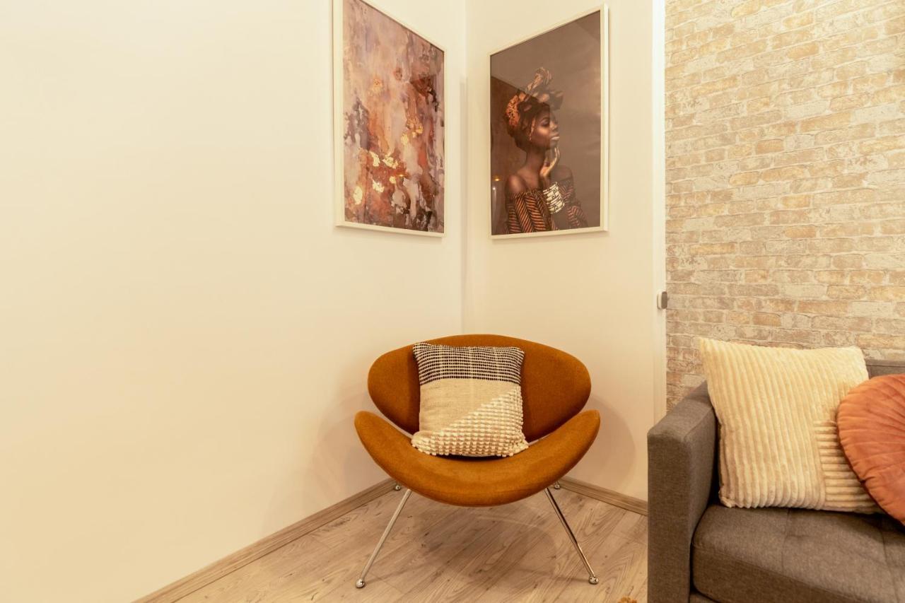 Ideal Stay: Spacious 2Br Apt Near Calea Victoriei Bucarest Exterior foto